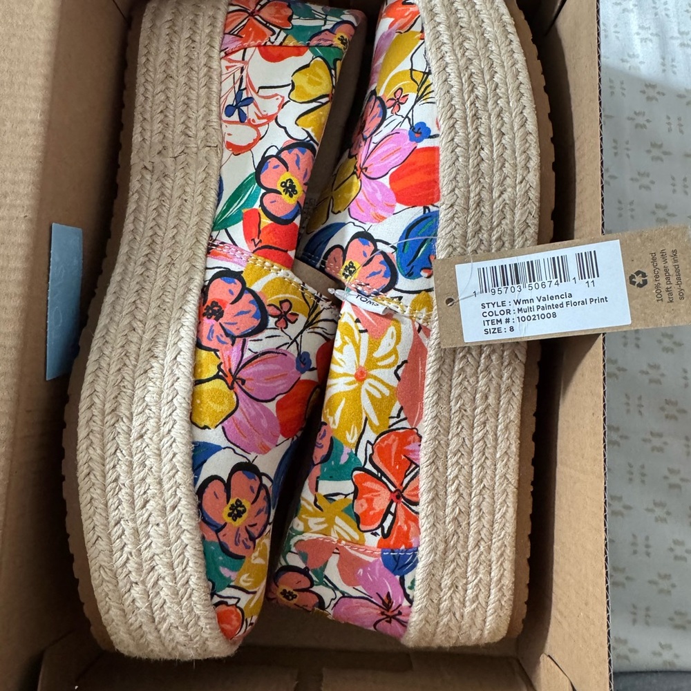 Toms Red and Pink Espadrilles Floral Canvas Slip-Ons